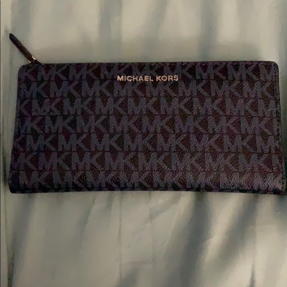 Navy blue Michael Kors wallet